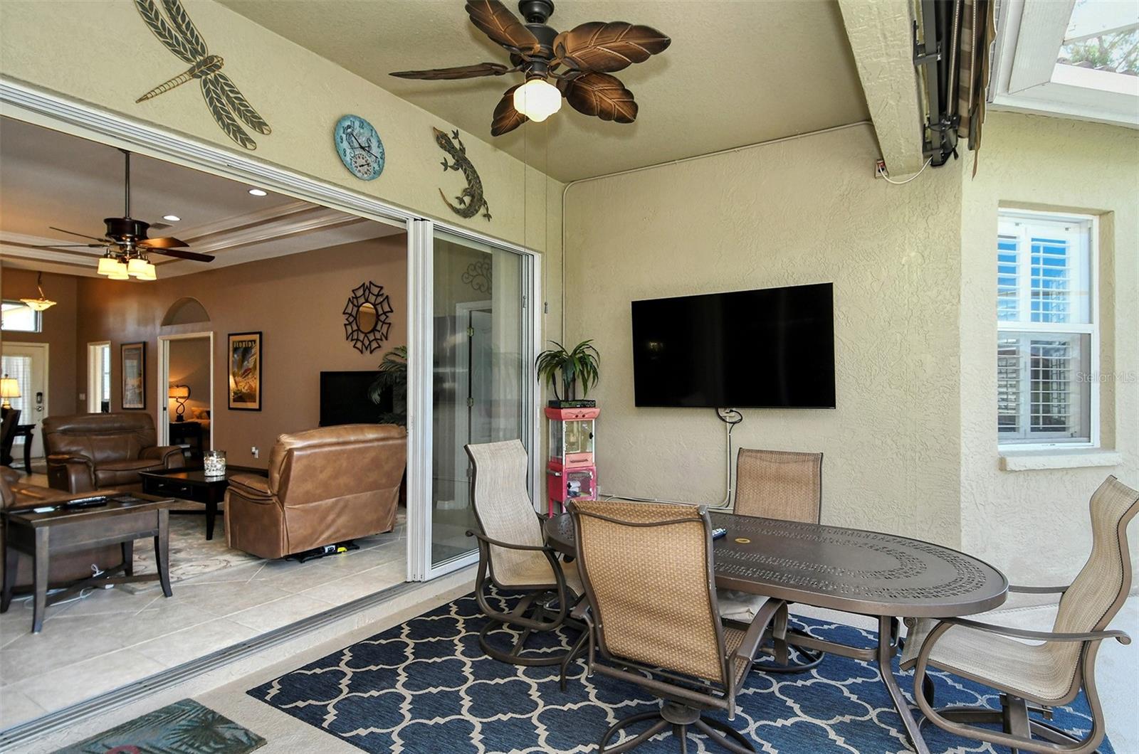 HERITAGE OAKS GOLF & COUNTRY CLUB - Residential
