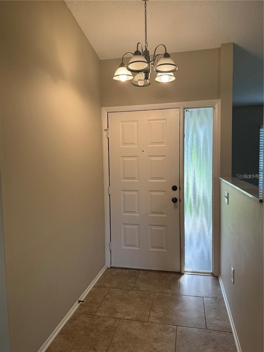 COLONIAL OAKS - Residential
