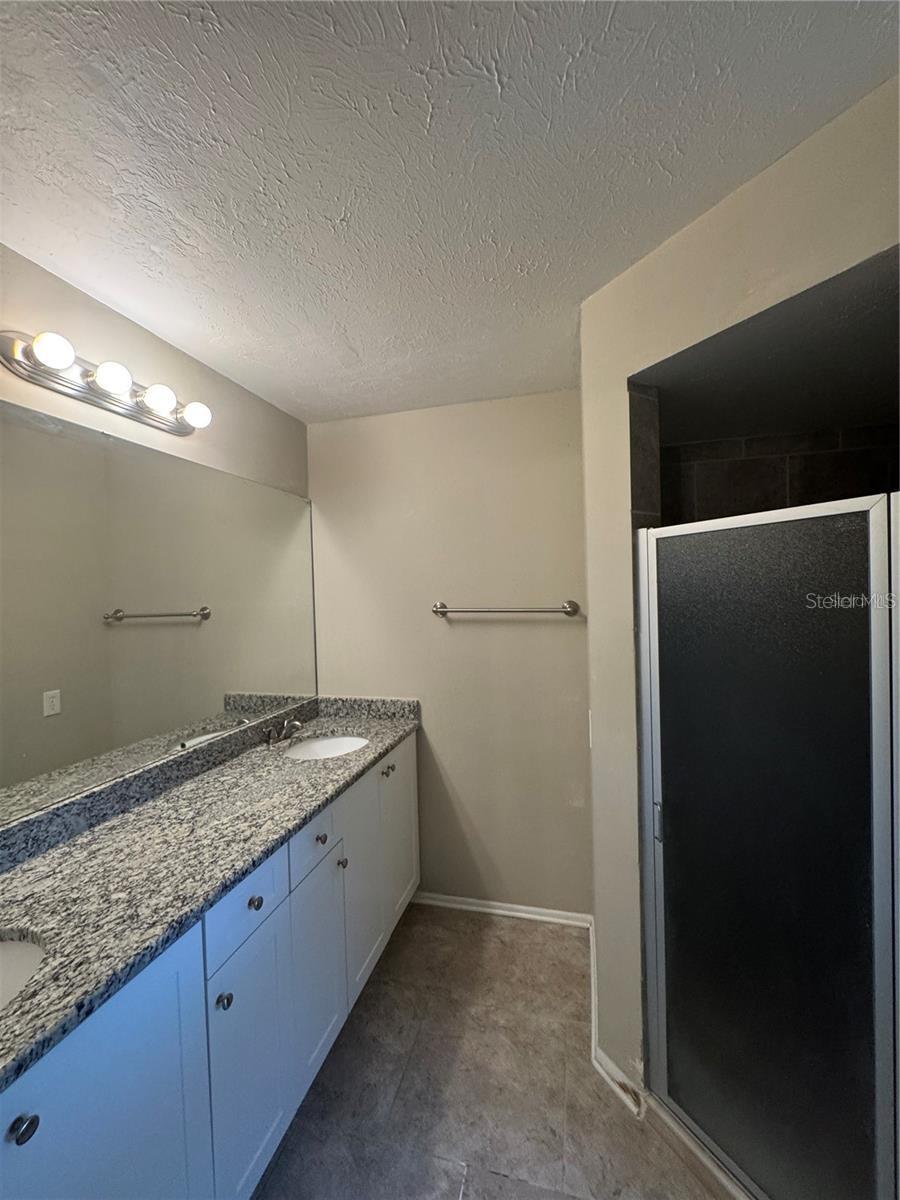 COLONIAL OAKS - Residential