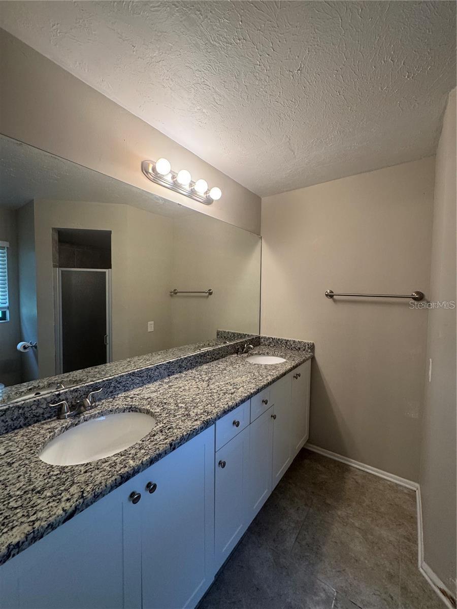 COLONIAL OAKS - Residential