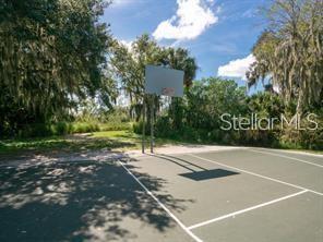 COLONIAL OAKS - Residential