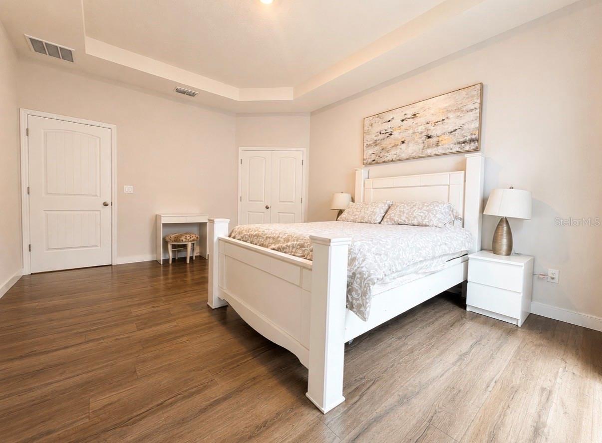 BRIDLEWOOD - Residential