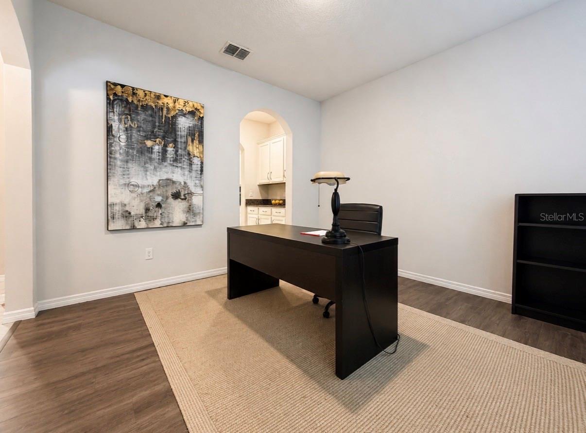 BRIDLEWOOD - Residential