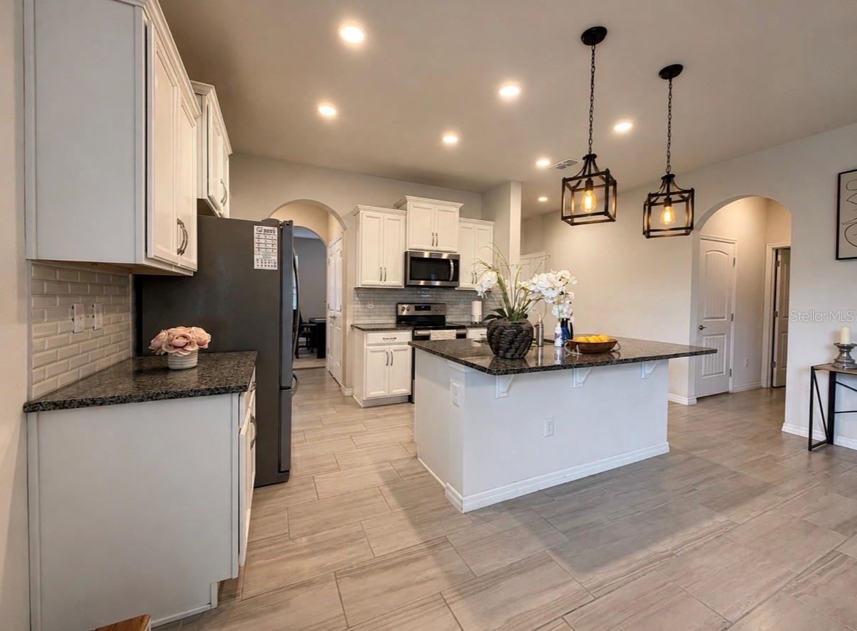 BRIDLEWOOD - Residential