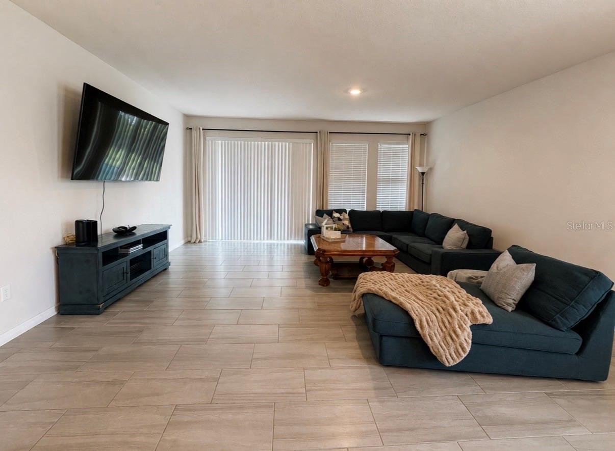 BRIDLEWOOD - Residential