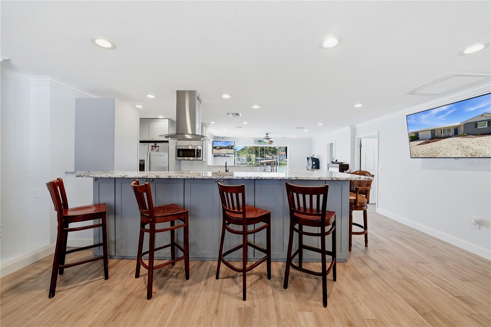 SANDPIPER POINT - Residential