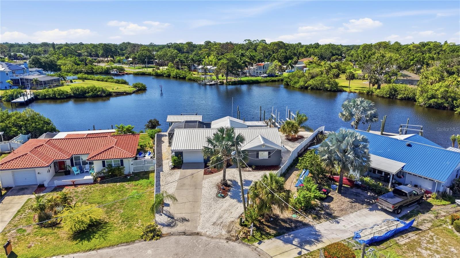 SANDPIPER POINT - Residential