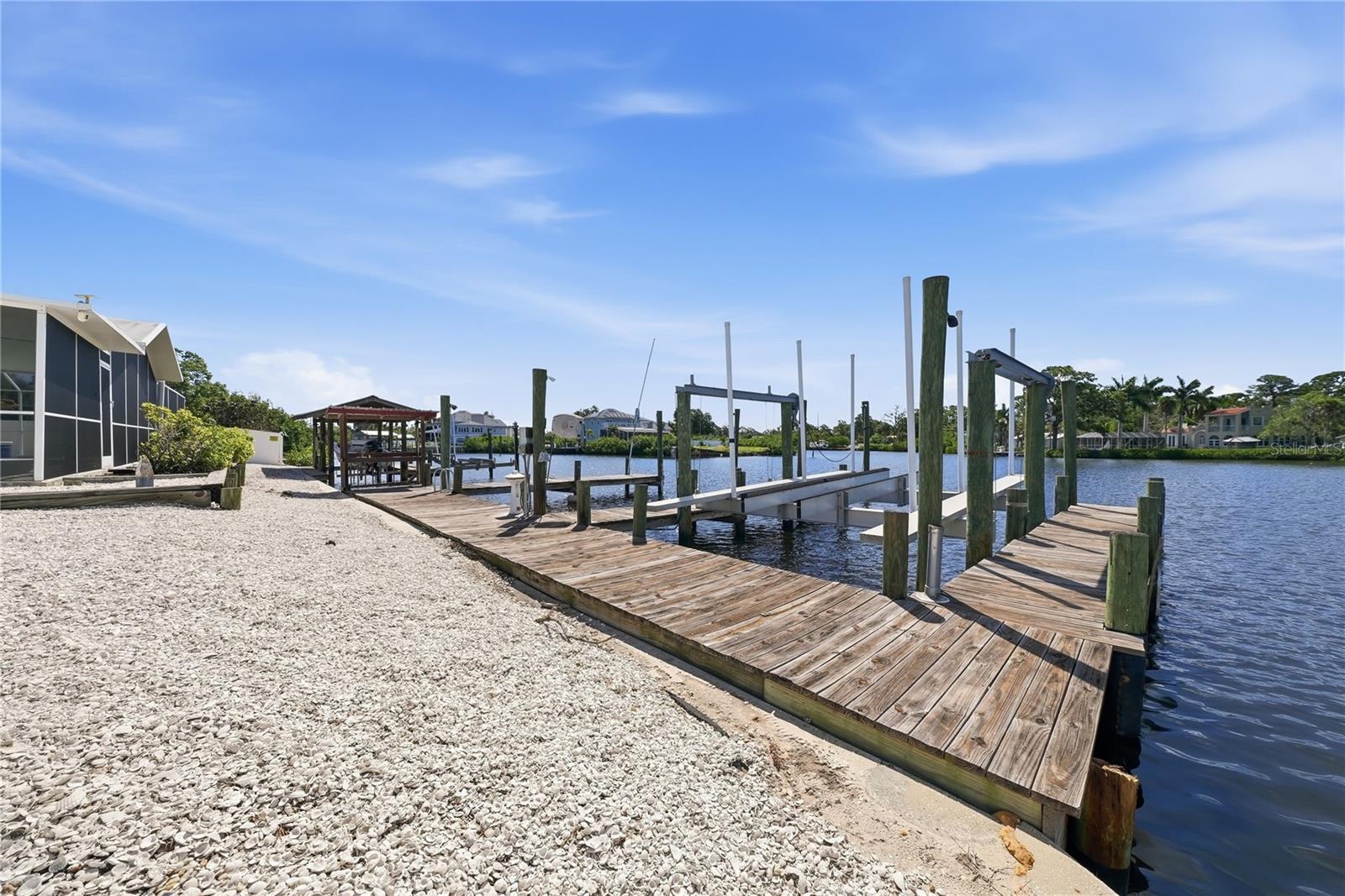 SANDPIPER POINT - Residential