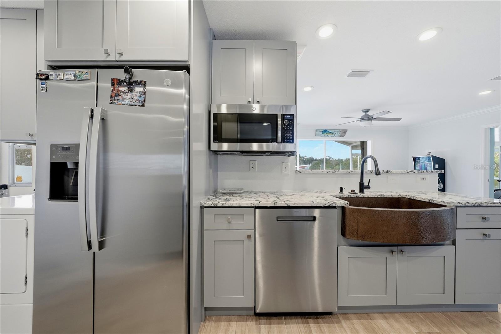 SANDPIPER POINT - Residential