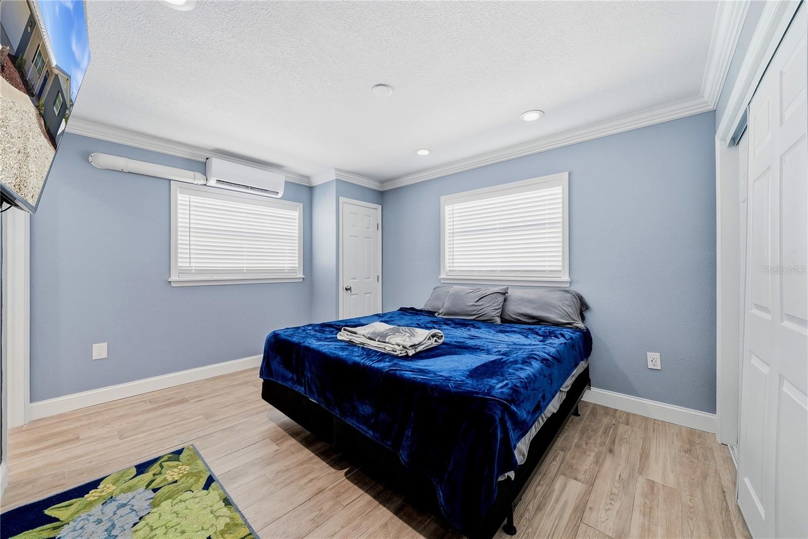 SANDPIPER POINT - Residential