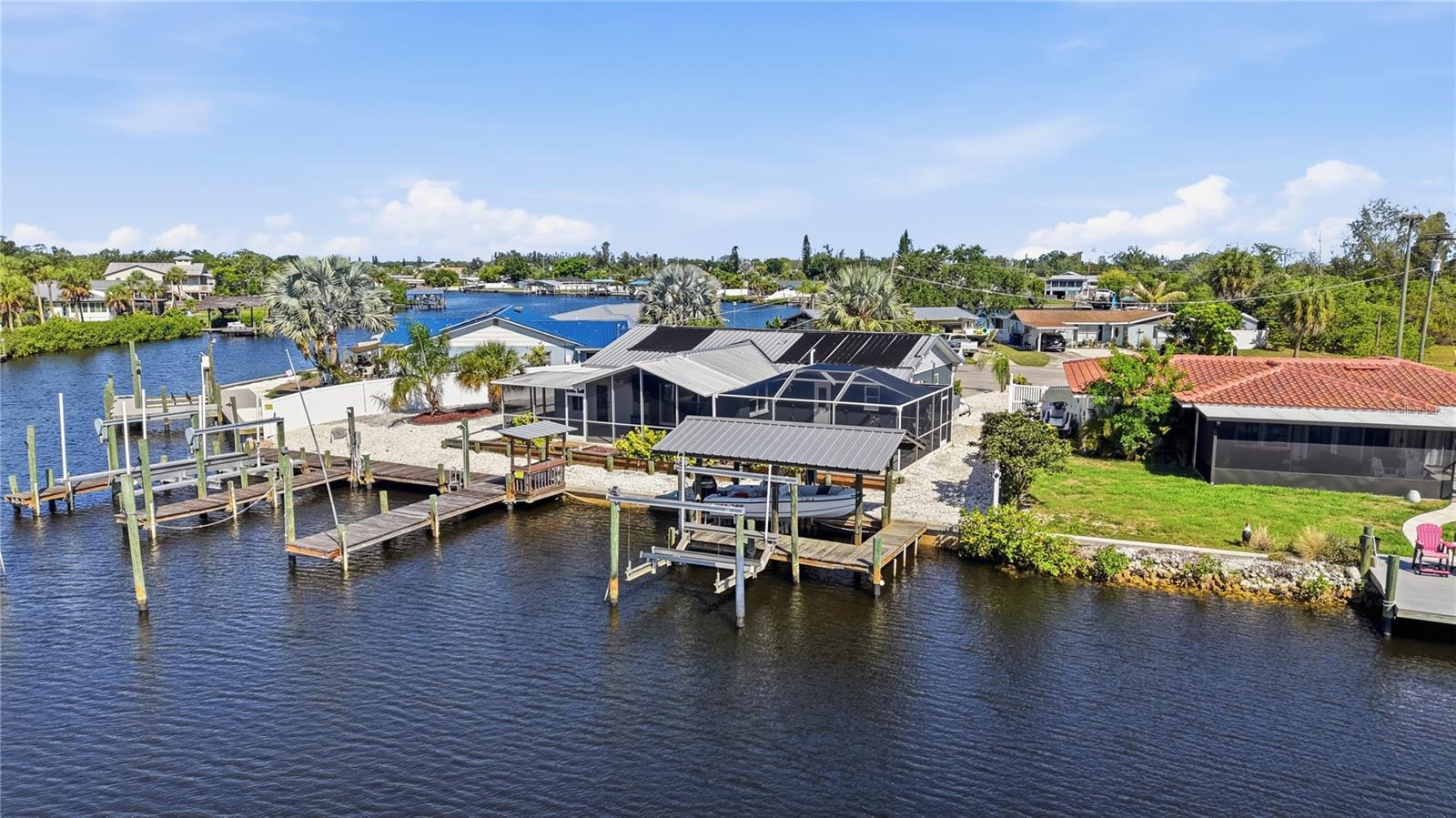 SANDPIPER POINT - Residential