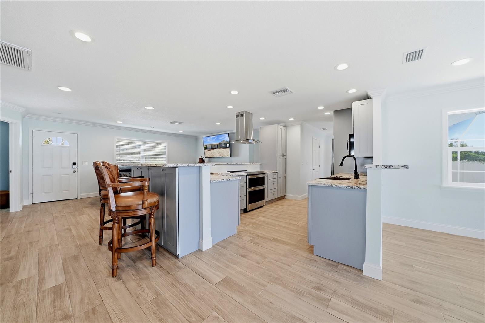 SANDPIPER POINT - Residential