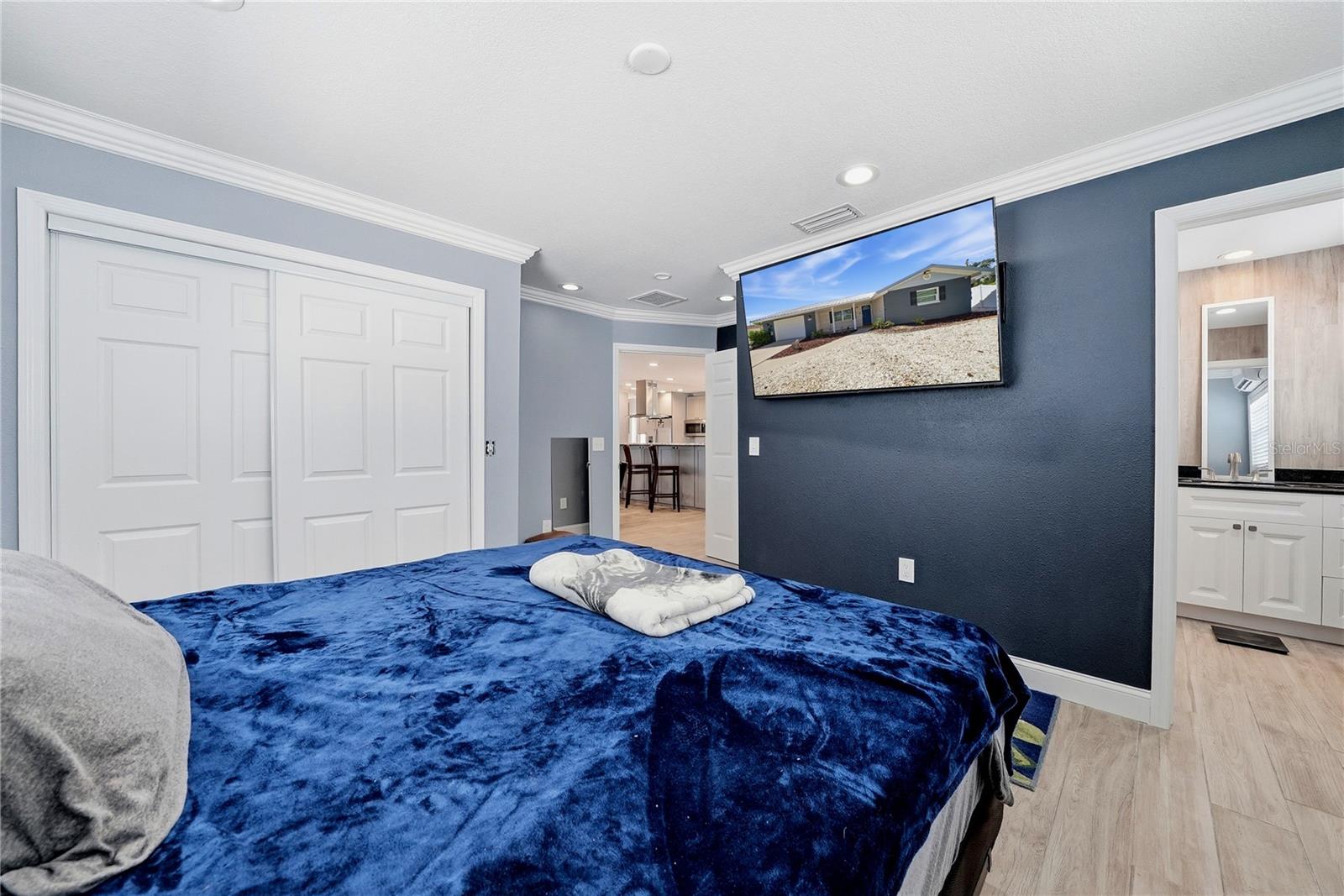 SANDPIPER POINT - Residential