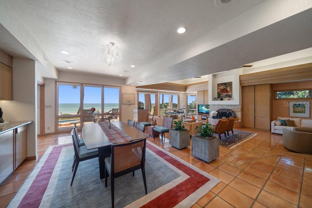 LONE PALM BEACH 1ST ADITION - Residential