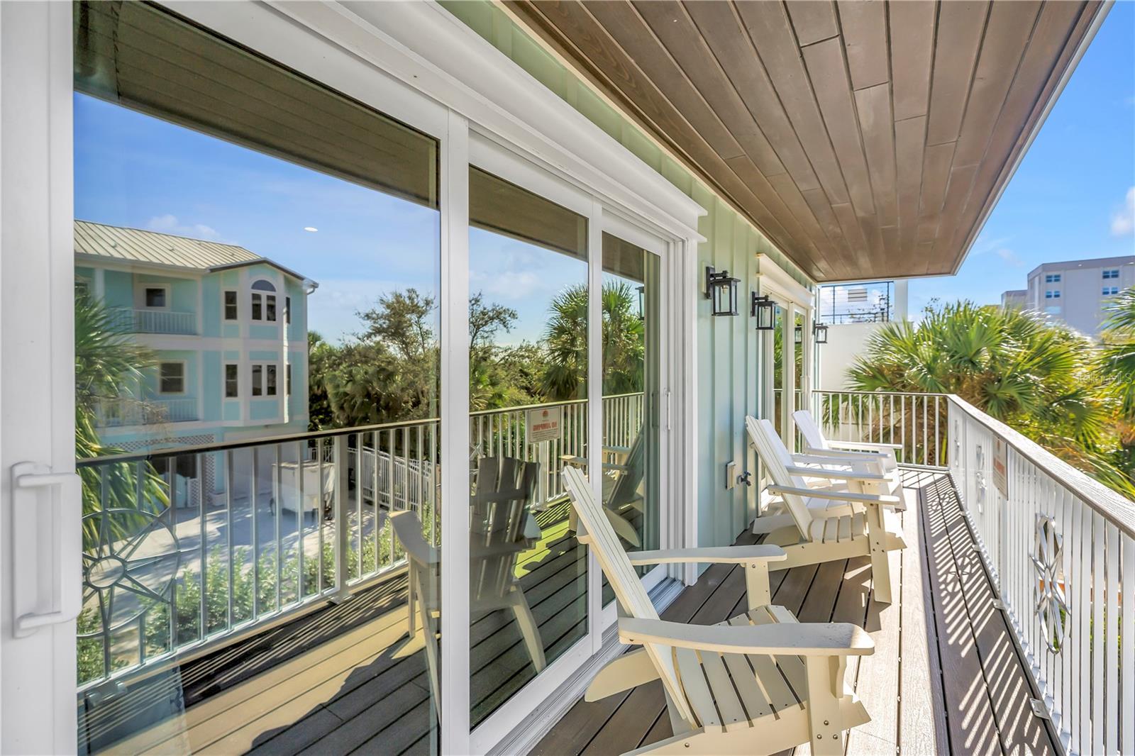 SARASOTA BEACH - Residential Income