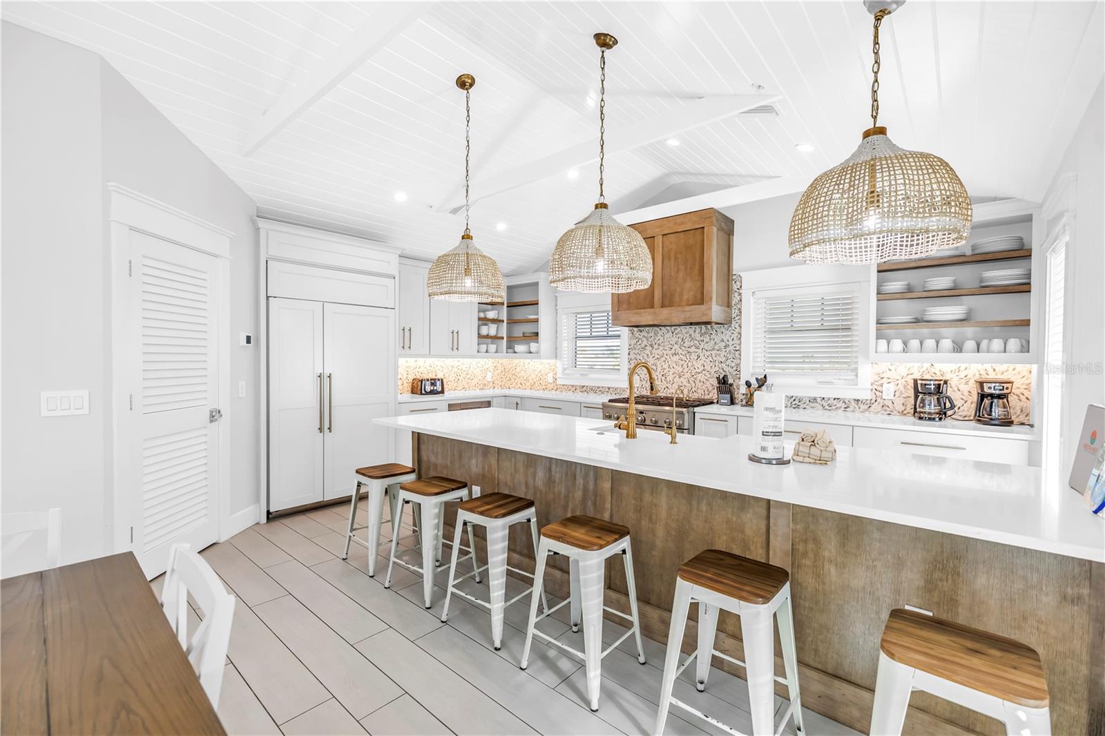 SARASOTA BEACH - Residential Income