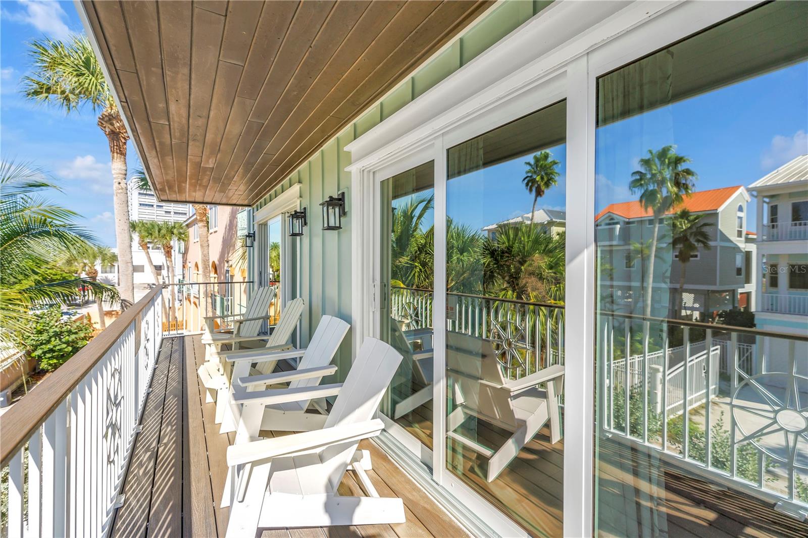 SARASOTA BEACH - Residential Income