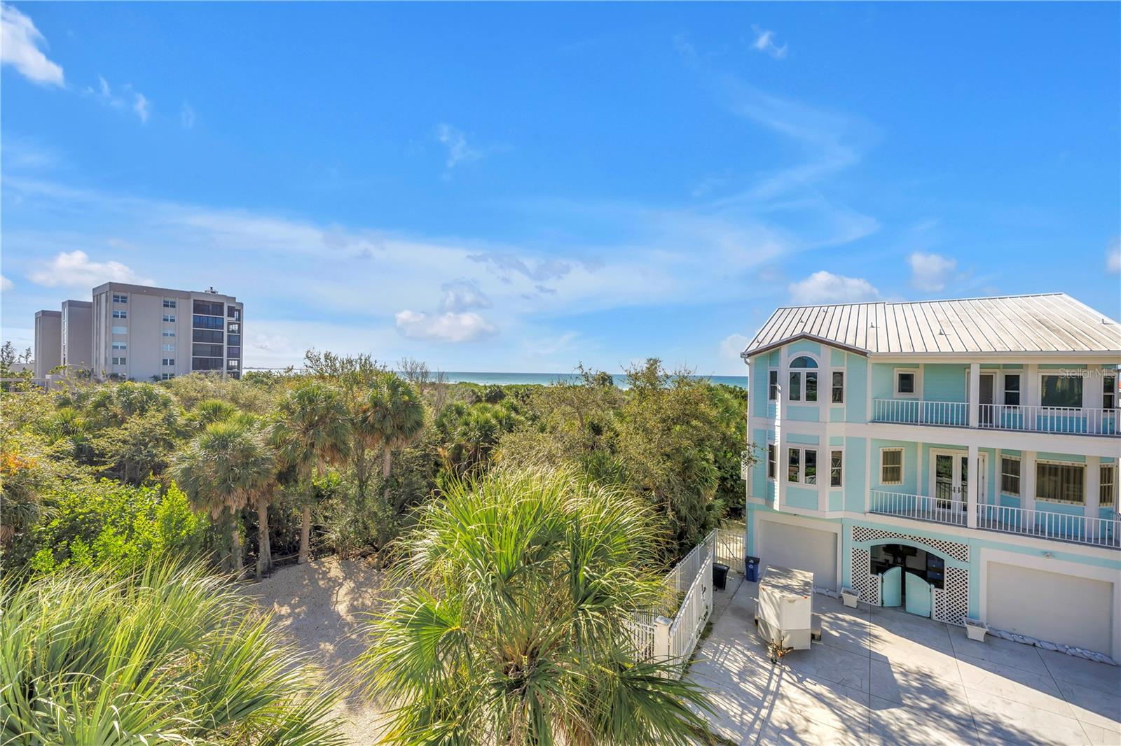 SARASOTA BEACH - Residential Income