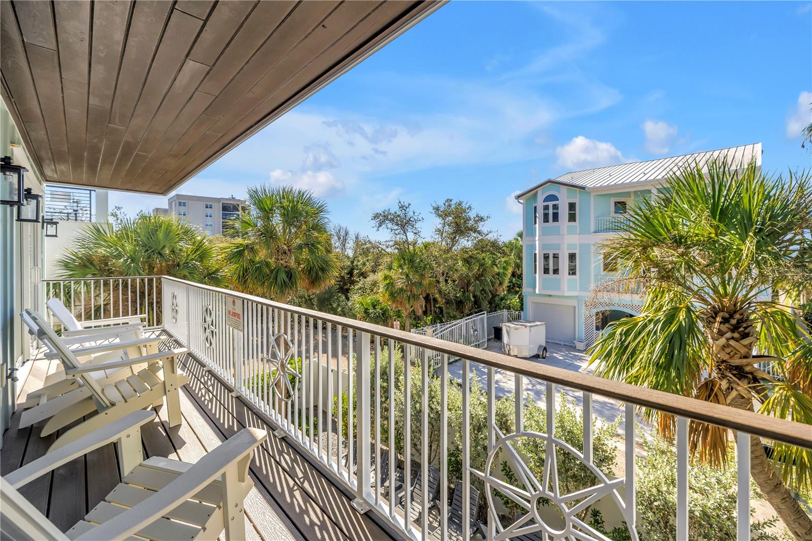 SARASOTA BEACH - Residential Income