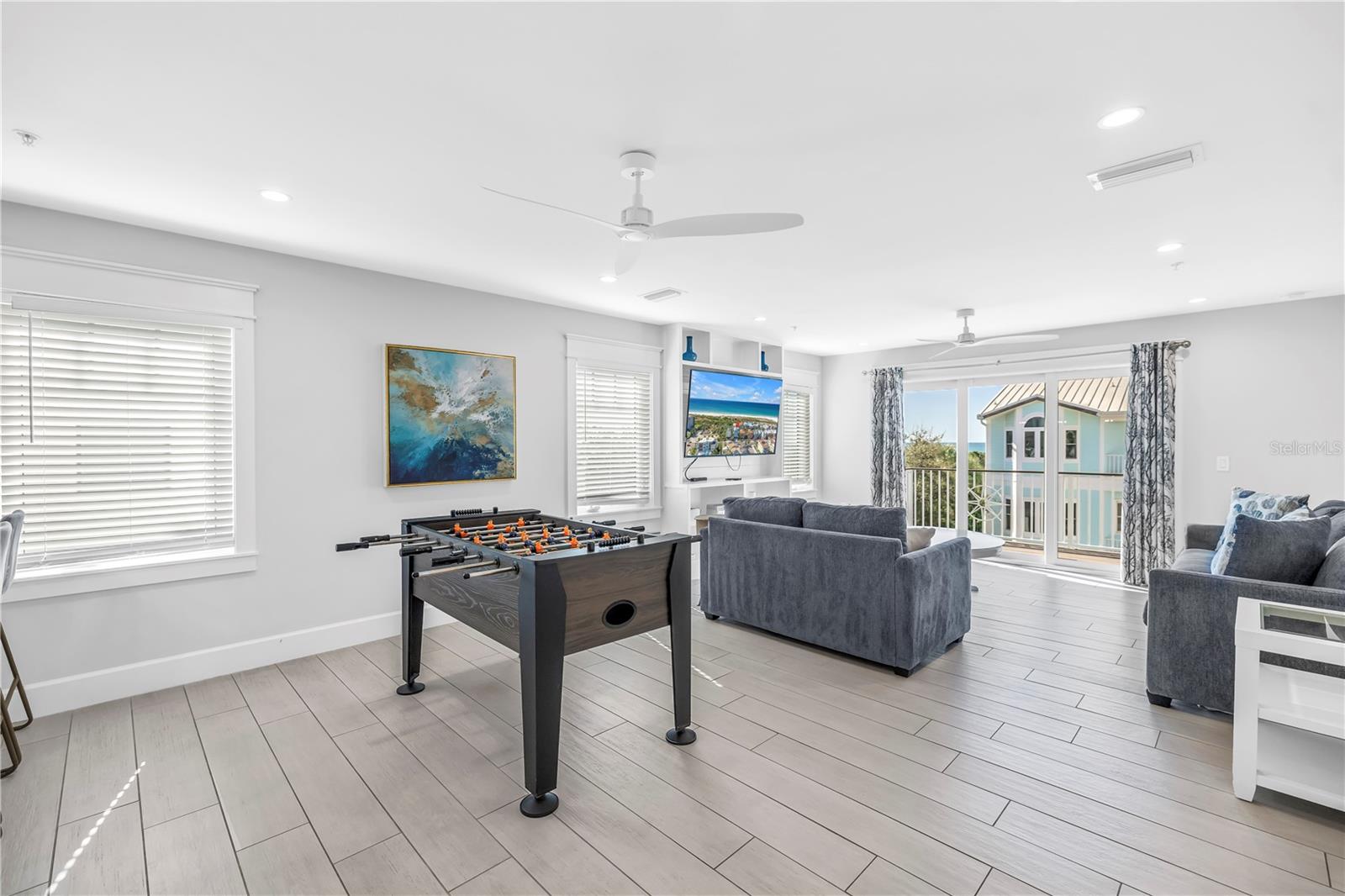 SARASOTA BEACH - Residential Income