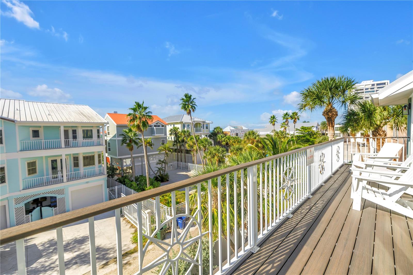 SARASOTA BEACH - Residential Income