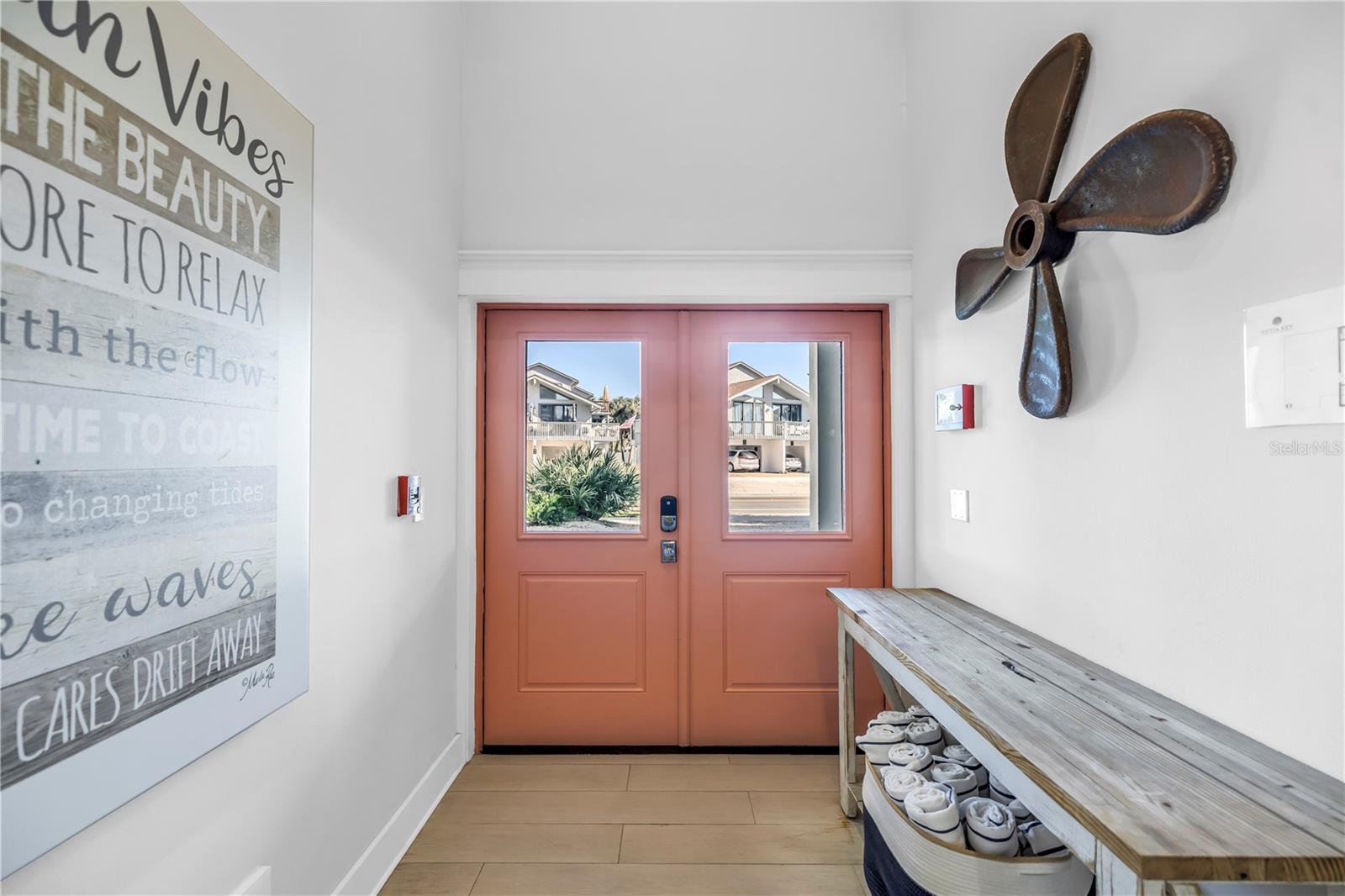 SARASOTA BEACH - Residential Income