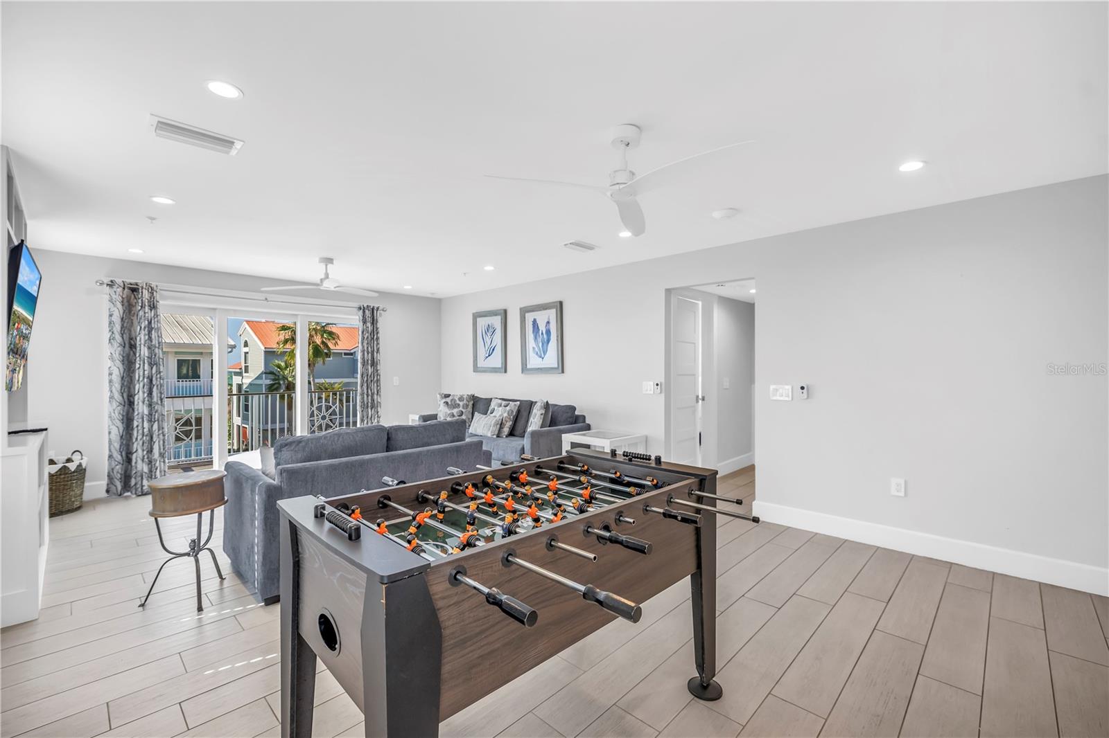 SARASOTA BEACH - Residential Income