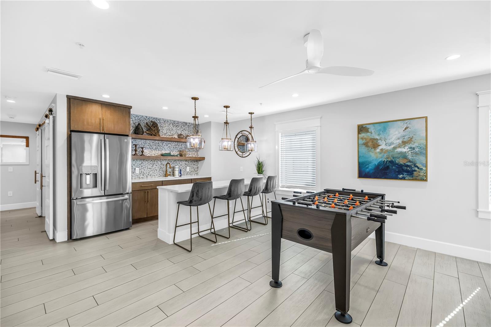 SARASOTA BEACH - Residential Income