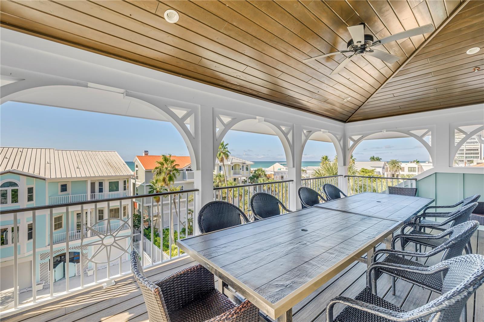 SARASOTA BEACH - Residential Income