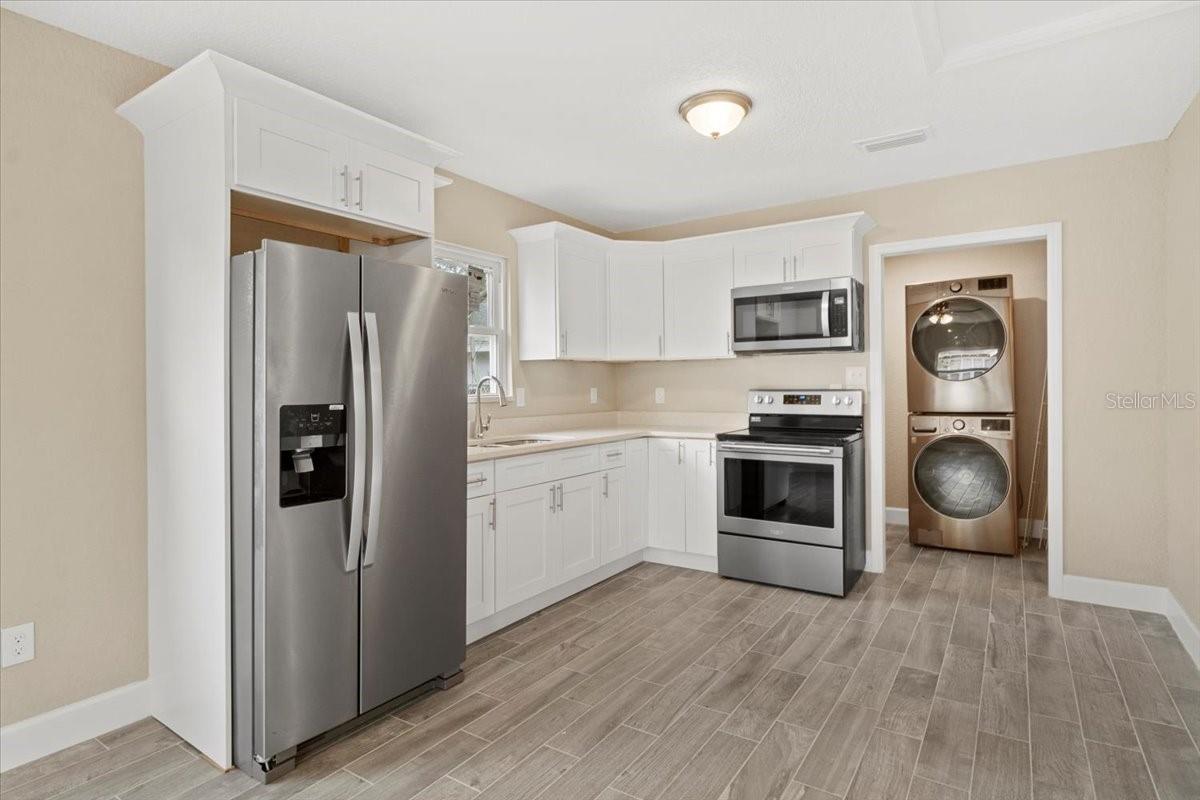 TAYLORS SUB - Residential Lease