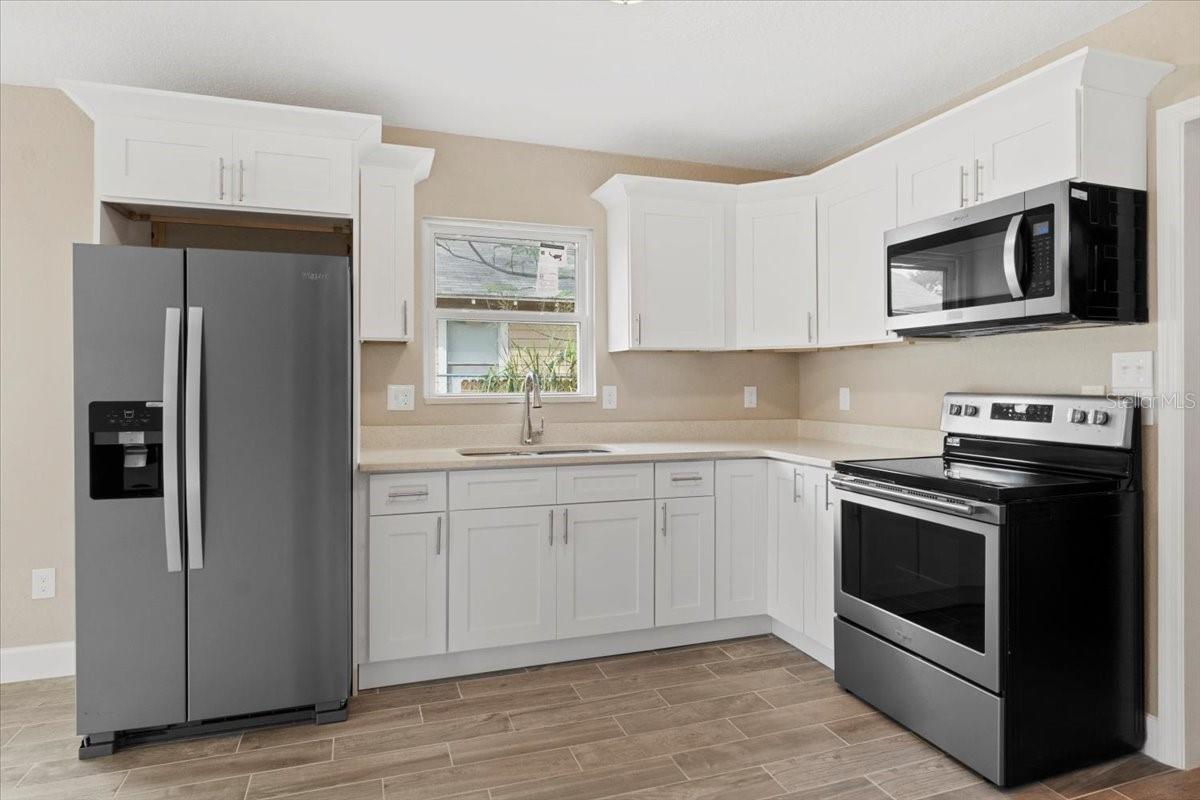 TAYLORS SUB - Residential Lease