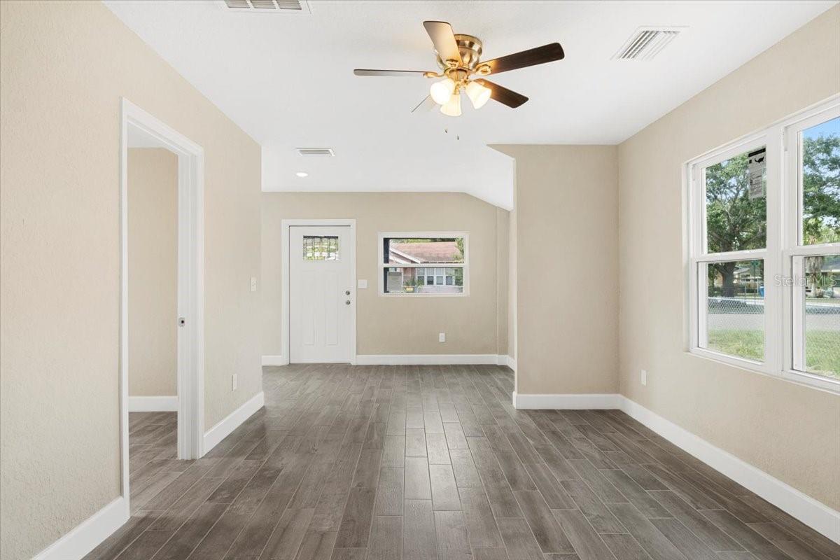 TAYLORS SUB - Residential Lease