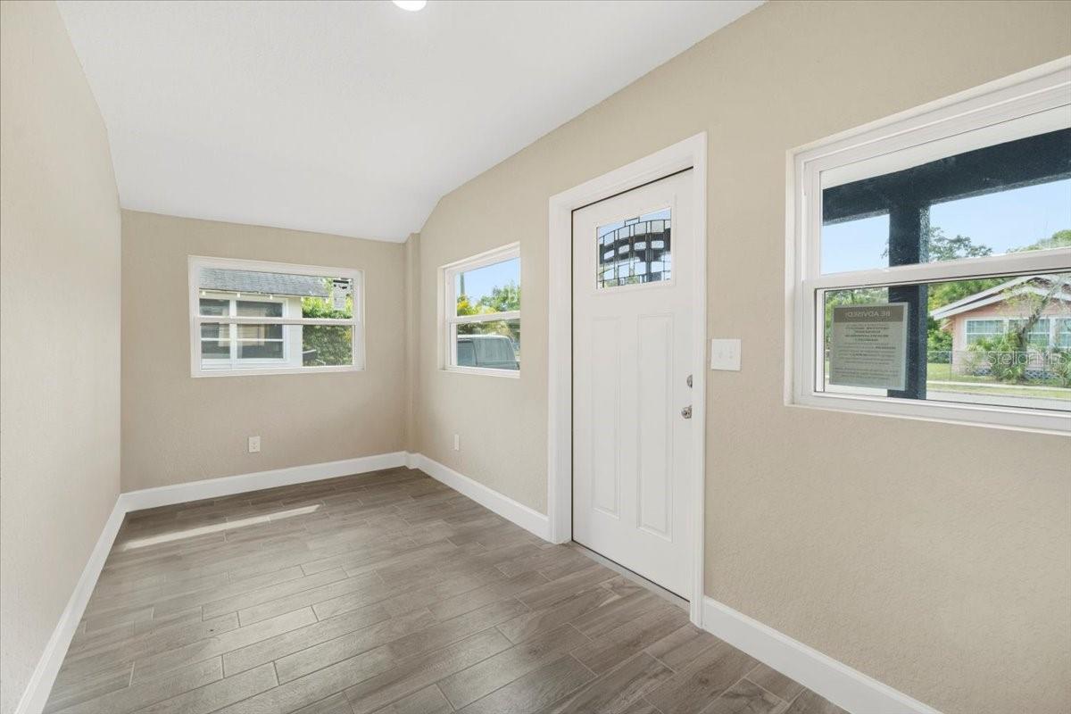 TAYLORS SUB - Residential Lease