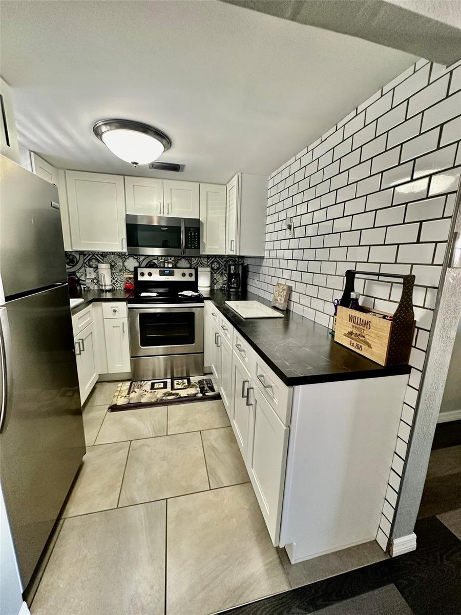 GULF HARBORS CONDO SEC 10 - Residential