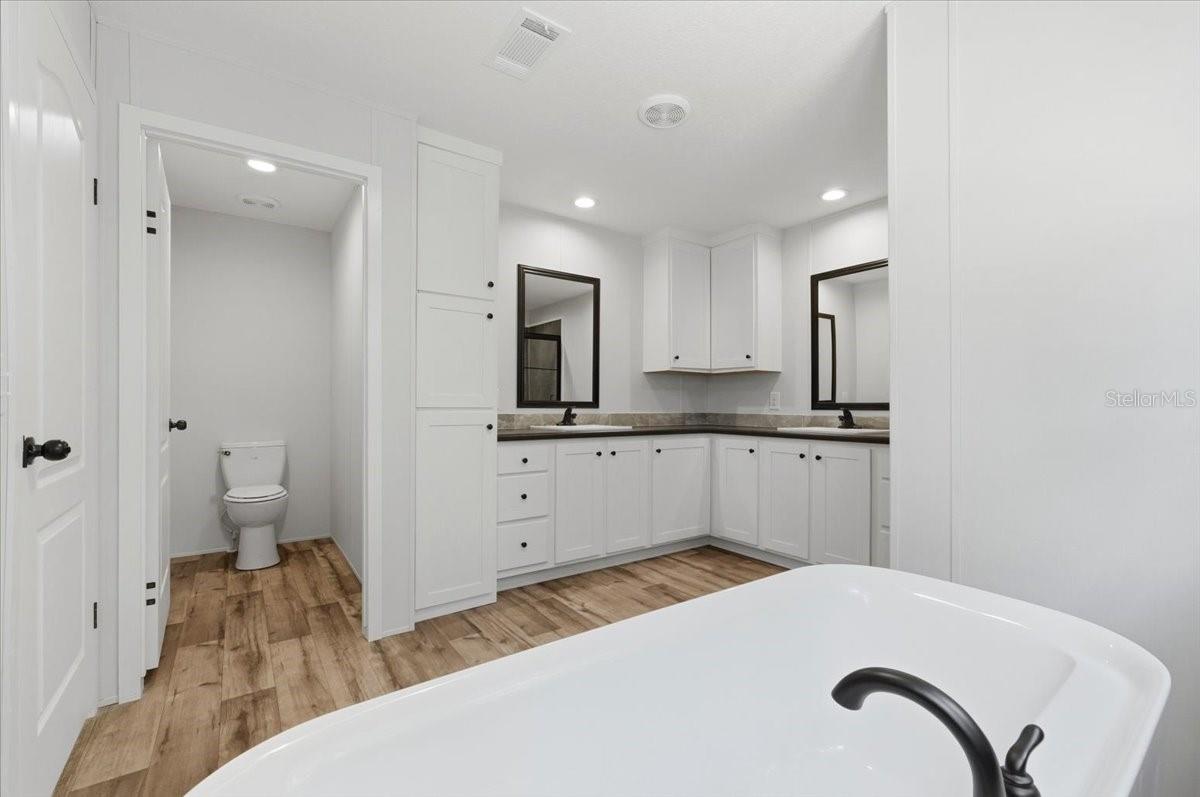 CUNNINGHAM ESTATES - Residential