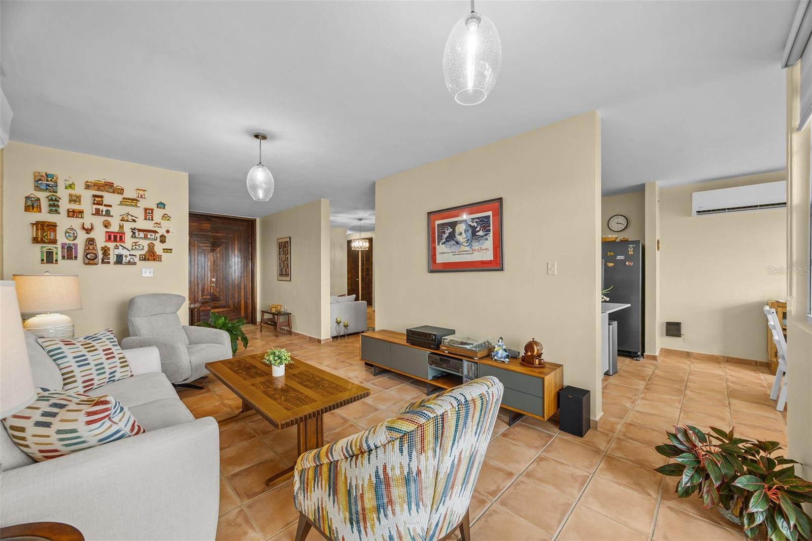 CONDOMINIO ROYAL PALM - Residential