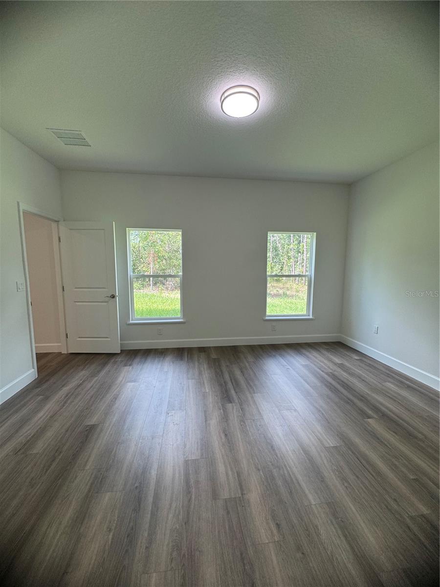 MARION OAKS UN 10 - Residential Lease