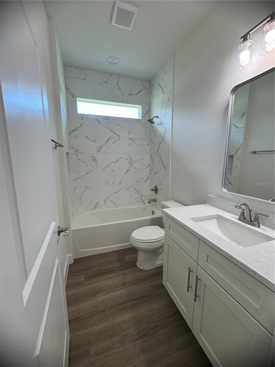 MARION OAKS UN 10 - Residential Lease