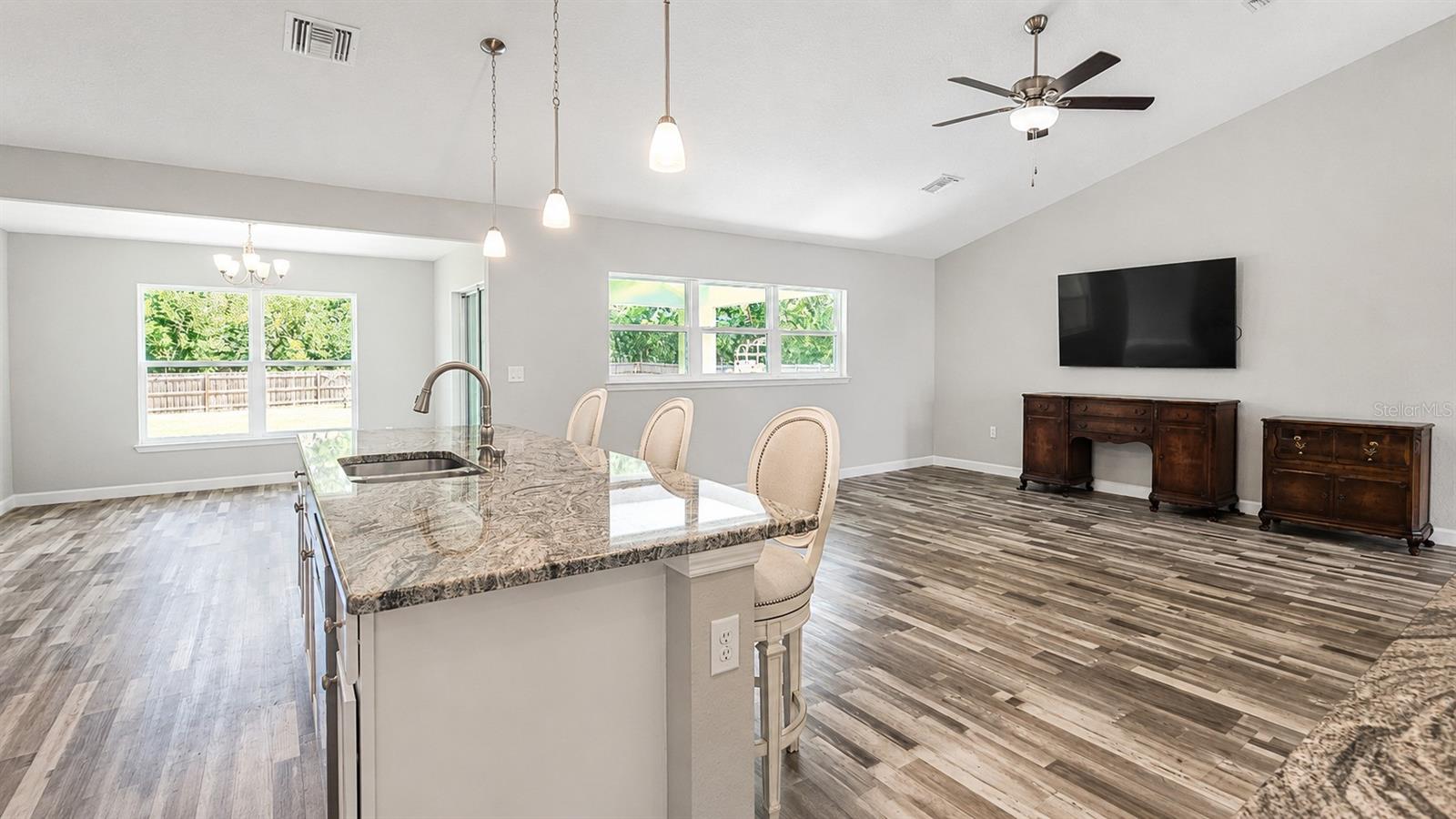 KINGSLAND COUNTRY ESTATE - Residential