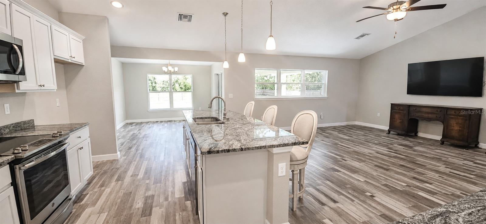 KINGSLAND COUNTRY ESTATE - Residential