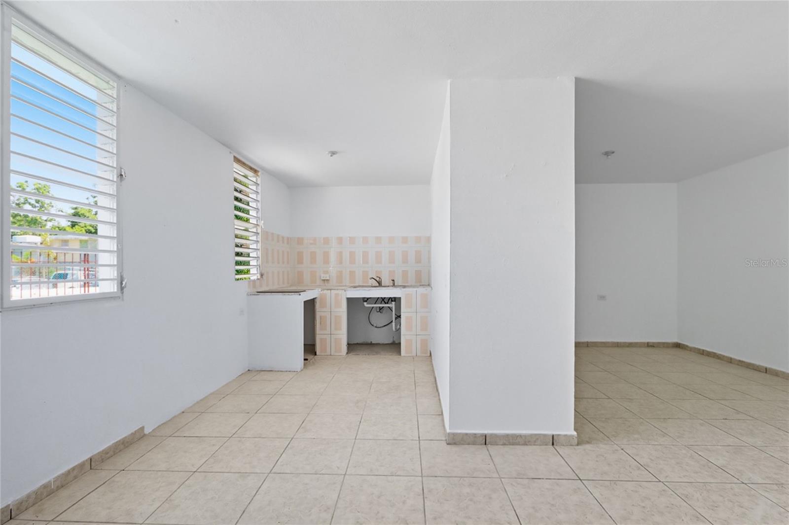 URB. VALLE UNIVERSITARIO - Residential