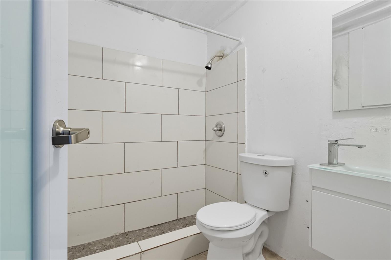URB. VALLE UNIVERSITARIO - Residential