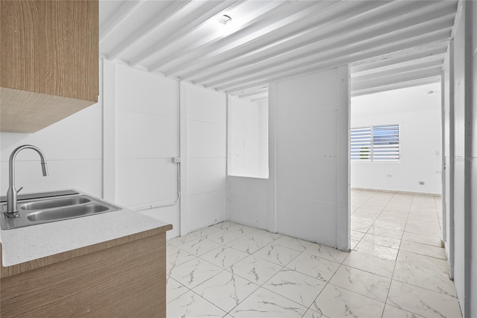 URB. VALLE UNIVERSITARIO - Residential