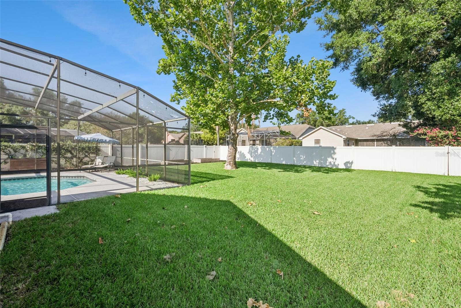 PEMBROOKE - Residential