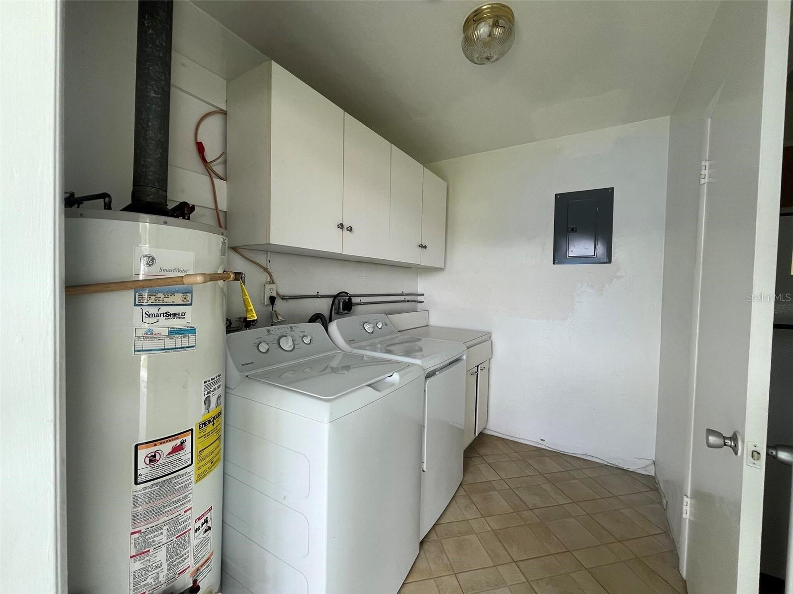 RIVER PARK - Residential Lease