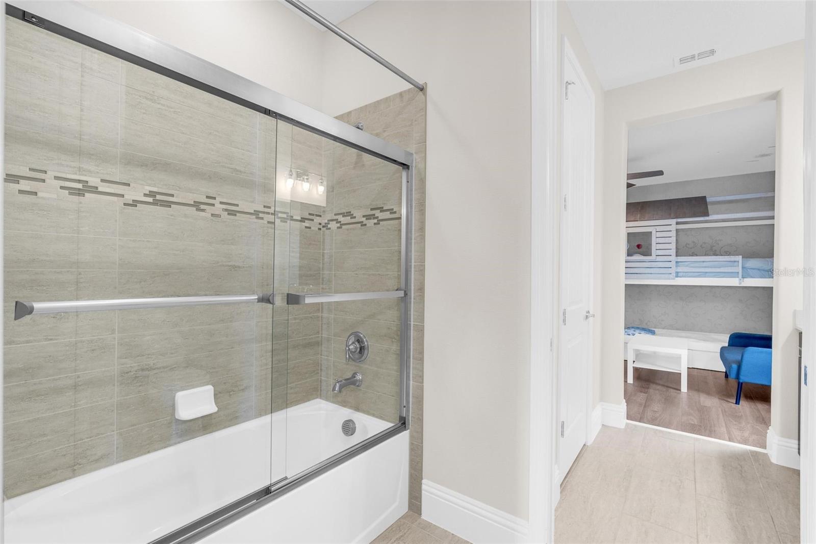 ROYAL LEGACY ESTATES - Residential