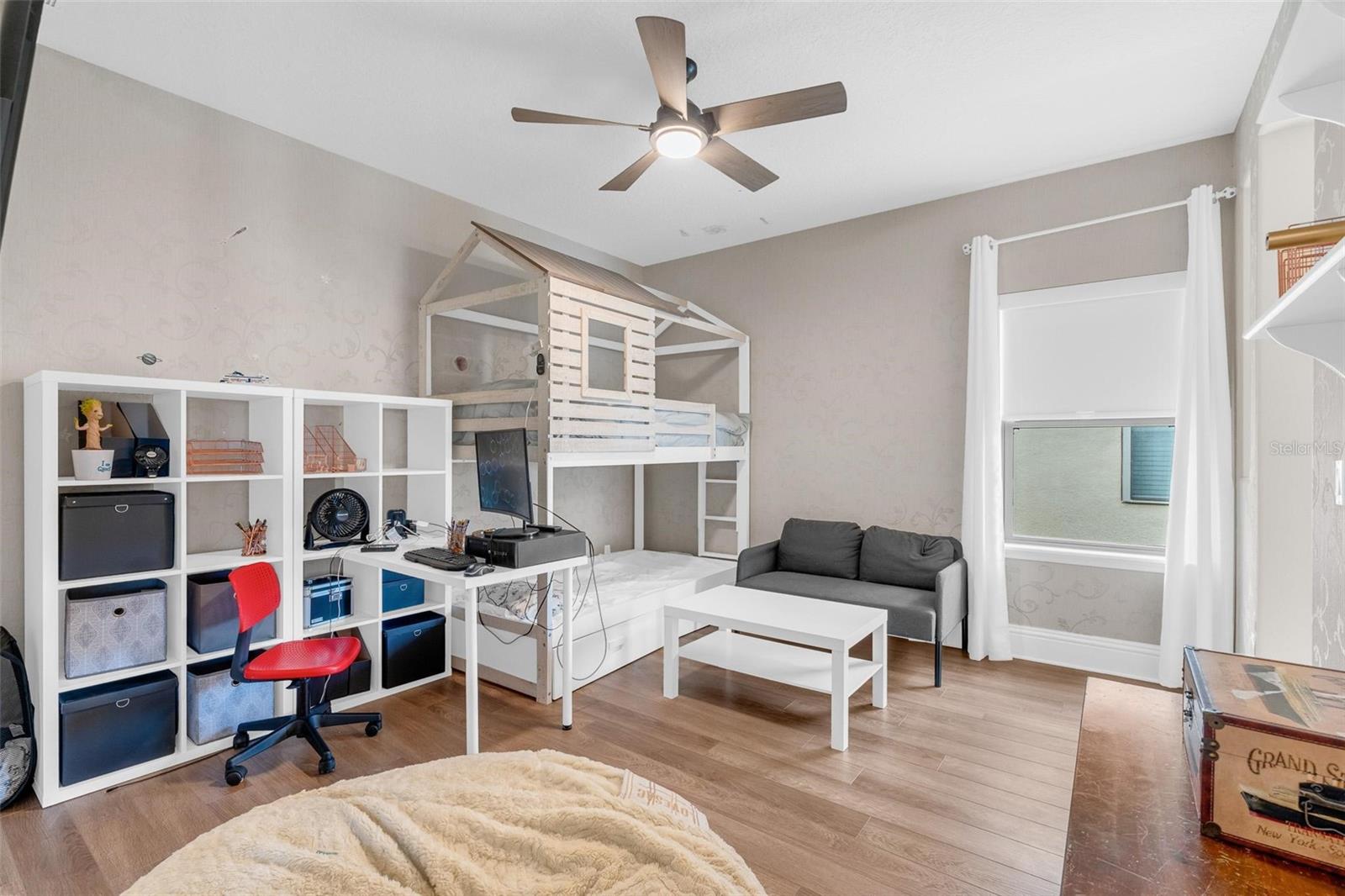 ROYAL LEGACY ESTATES - Residential
