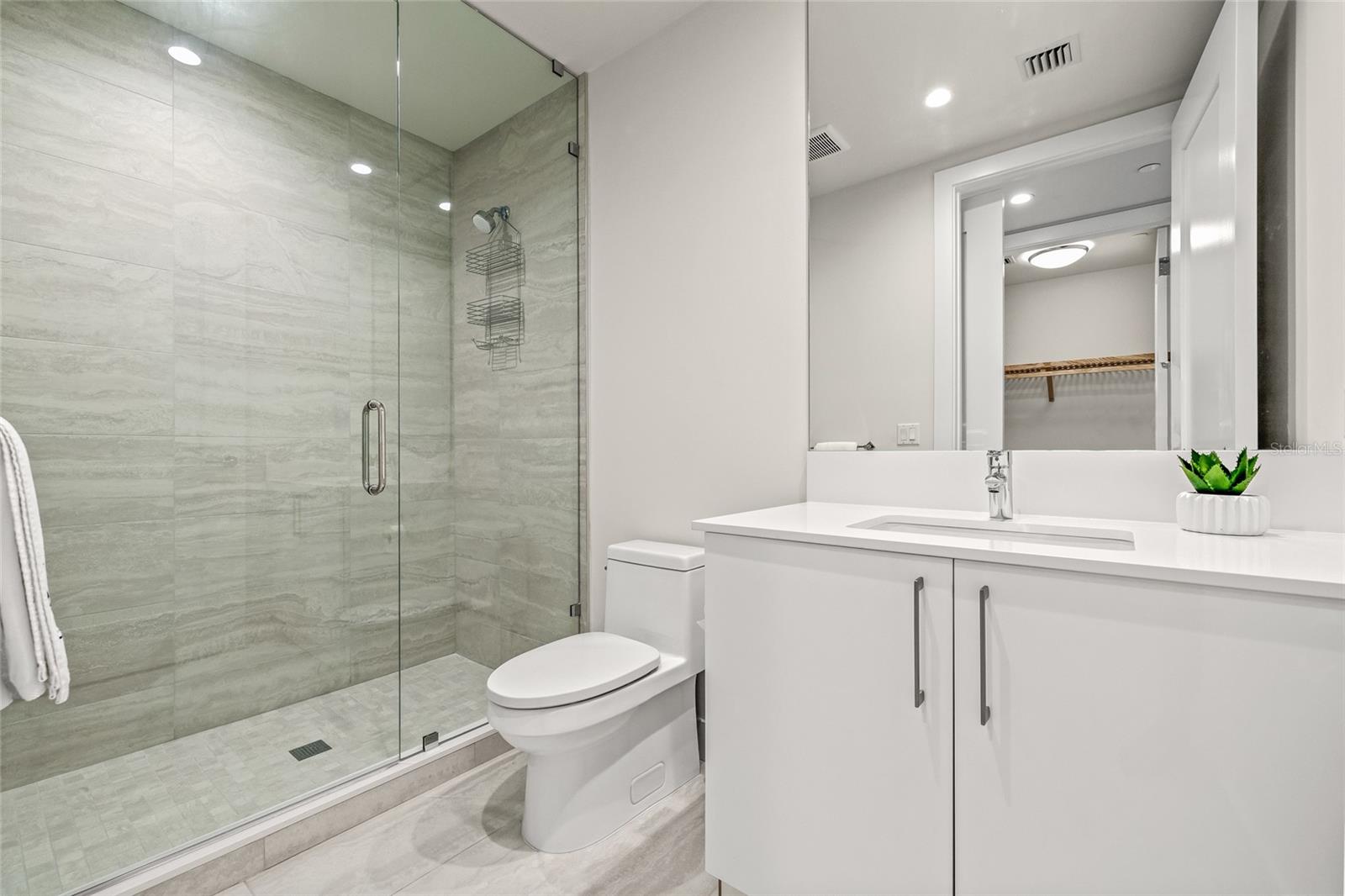 SALTAIRE CONDO - Residential Lease