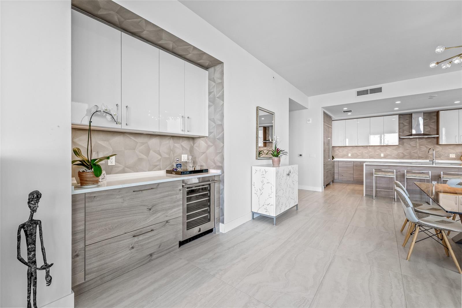 SALTAIRE CONDO - Residential Lease