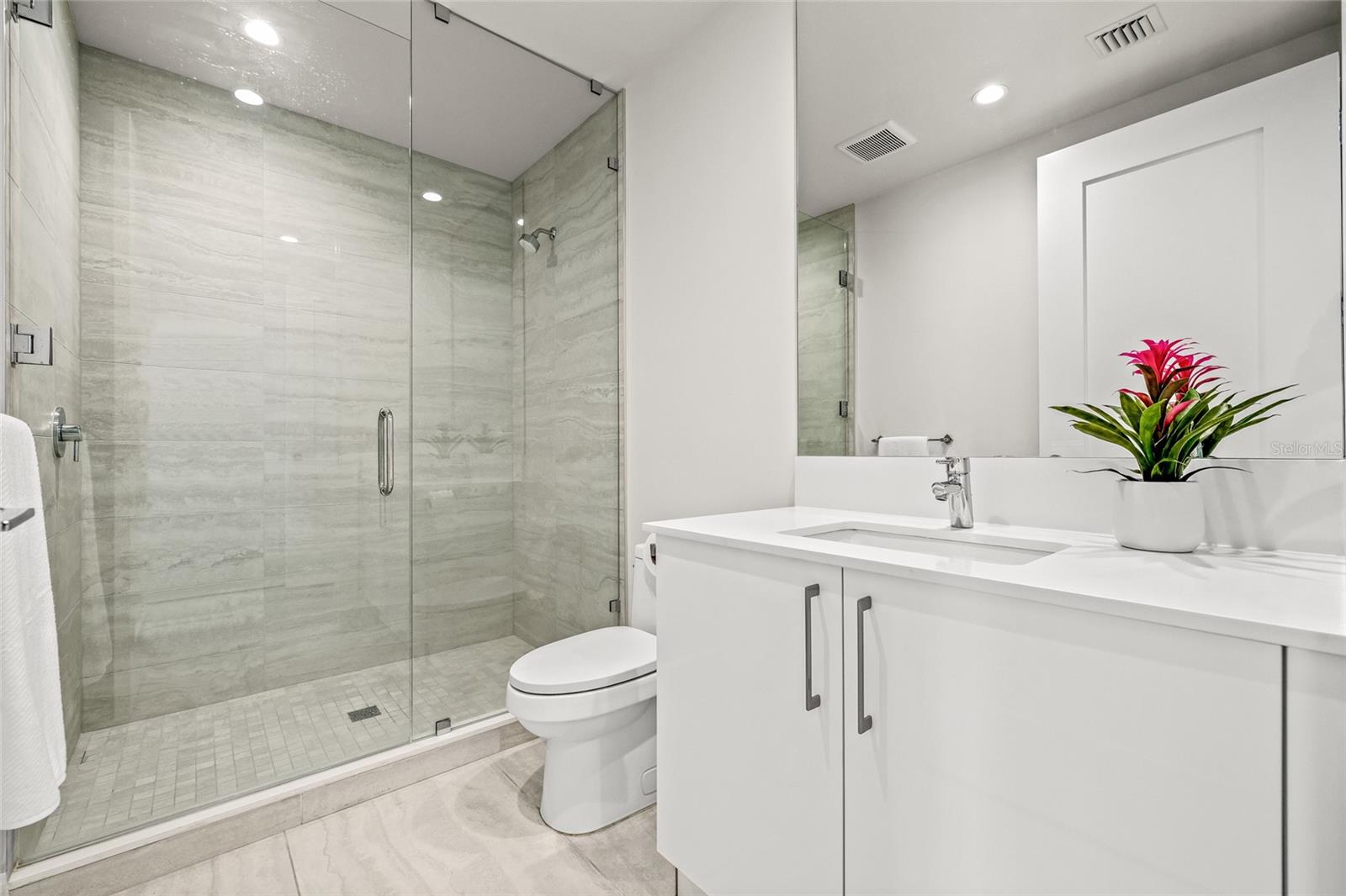 SALTAIRE CONDO - Residential Lease